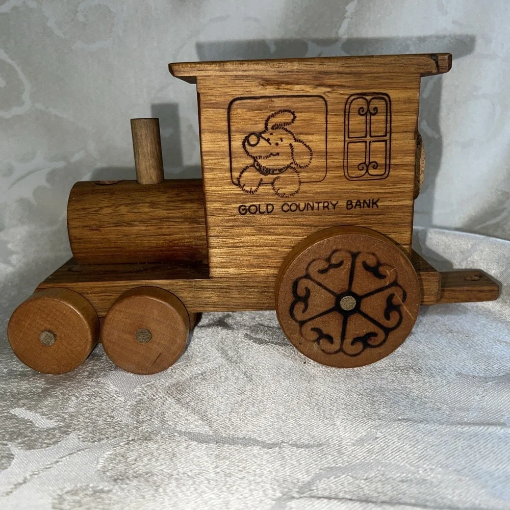 Vintage Wooden Train Engine Gold Country Bank Toystslgic MN 1977